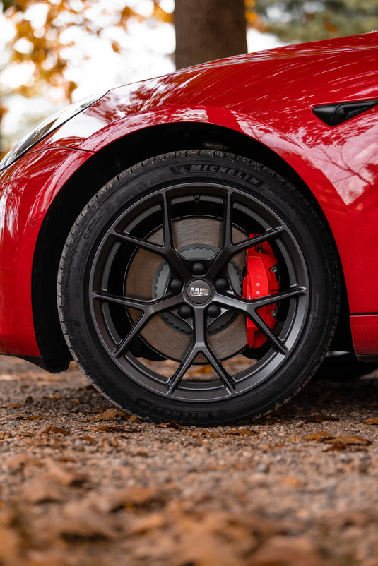 Cybermetals MW05 Tesla red wheels